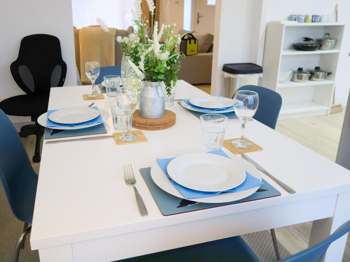 Elegant Home Mod Kitchen, Fast Wi-Fi, Free Parking Carrickfergus Extérieur photo