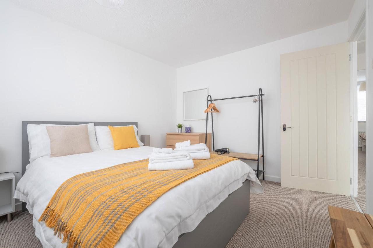 Elegant Home Mod Kitchen, Fast Wi-Fi, Free Parking Carrickfergus Extérieur photo