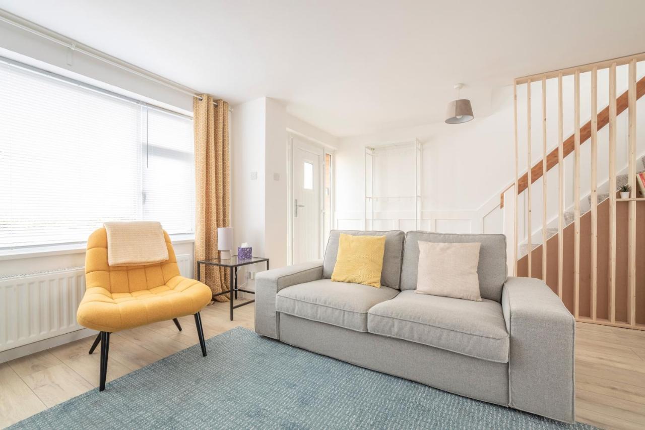 Elegant Home Mod Kitchen, Fast Wi-Fi, Free Parking Carrickfergus Extérieur photo
